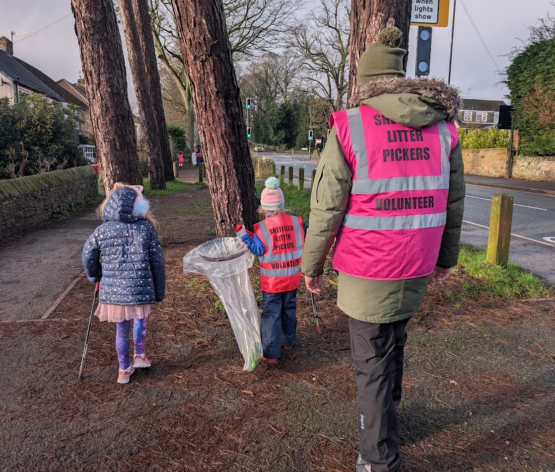Community litter pick in Totley